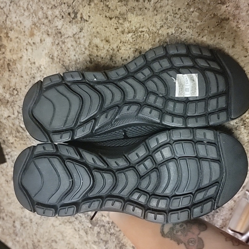 Skechers shoes - Picture 5 of 5